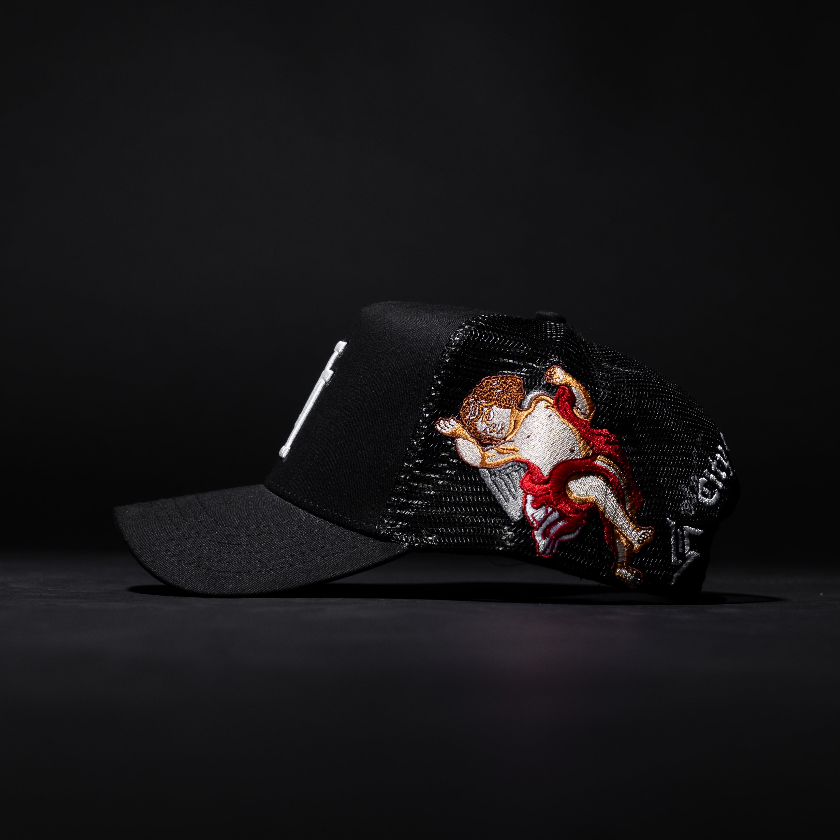 LOS X CITY OF ANGELS (TRUCKER)