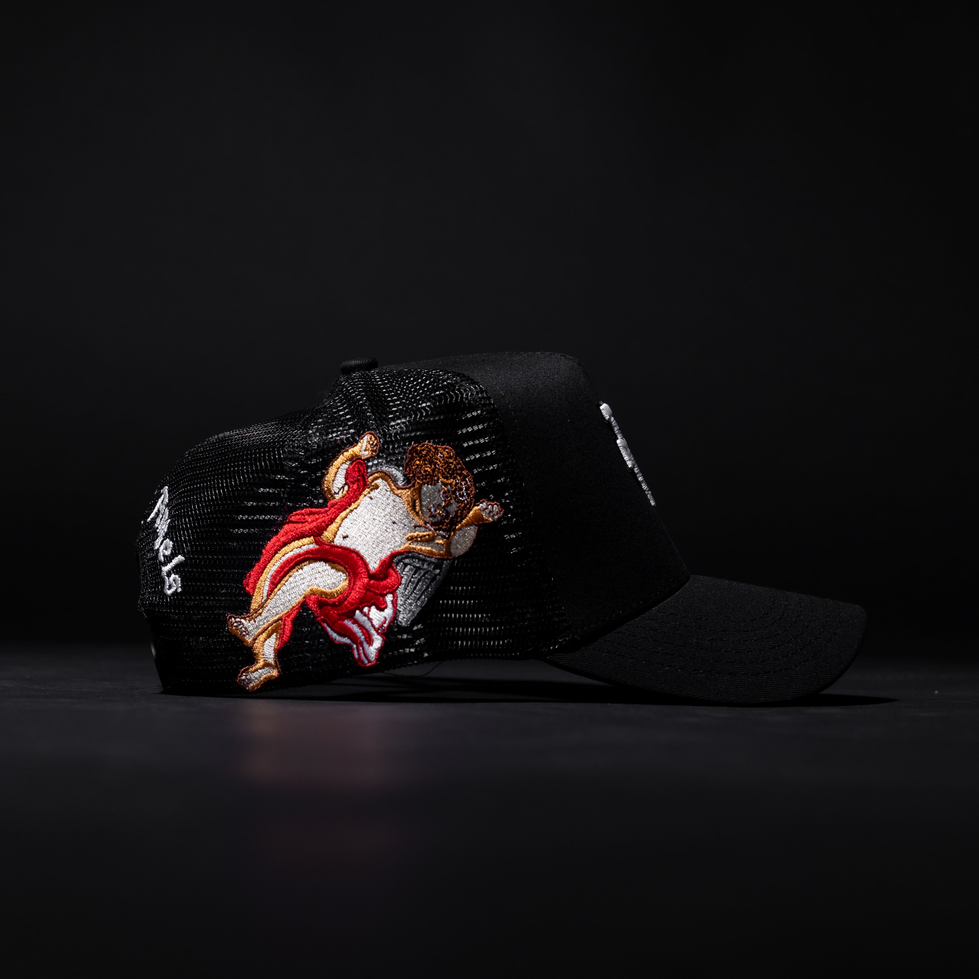 LOS X CITY OF ANGELS (TRUCKER)