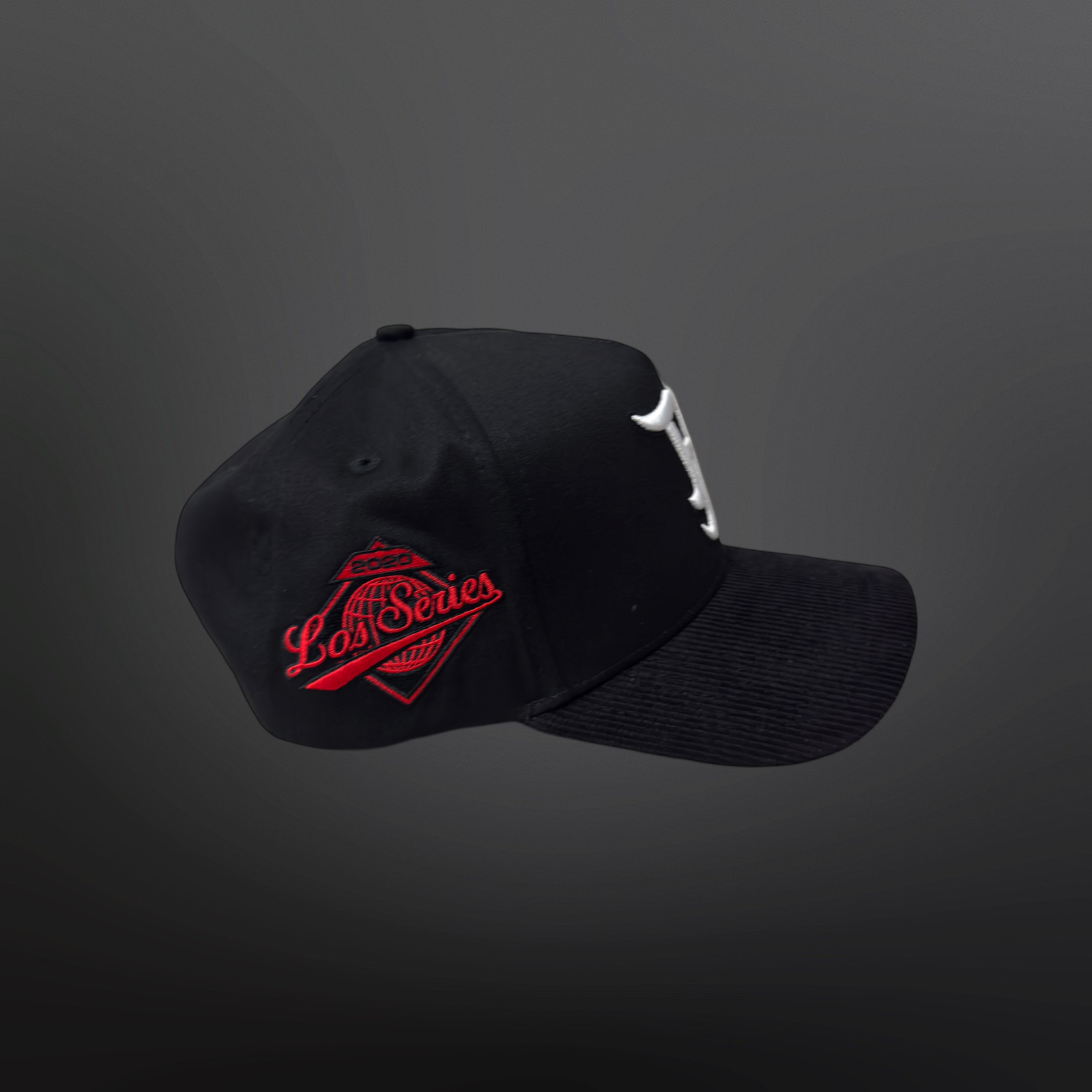 LOS X A’s (BLACK/RED UV)